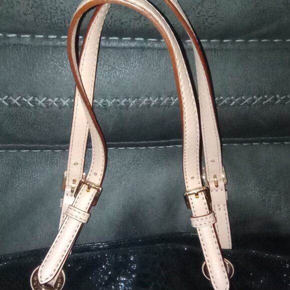 Michael Kors Black Patent Embossed Python Jet Set Tote - Picture 13 of 16